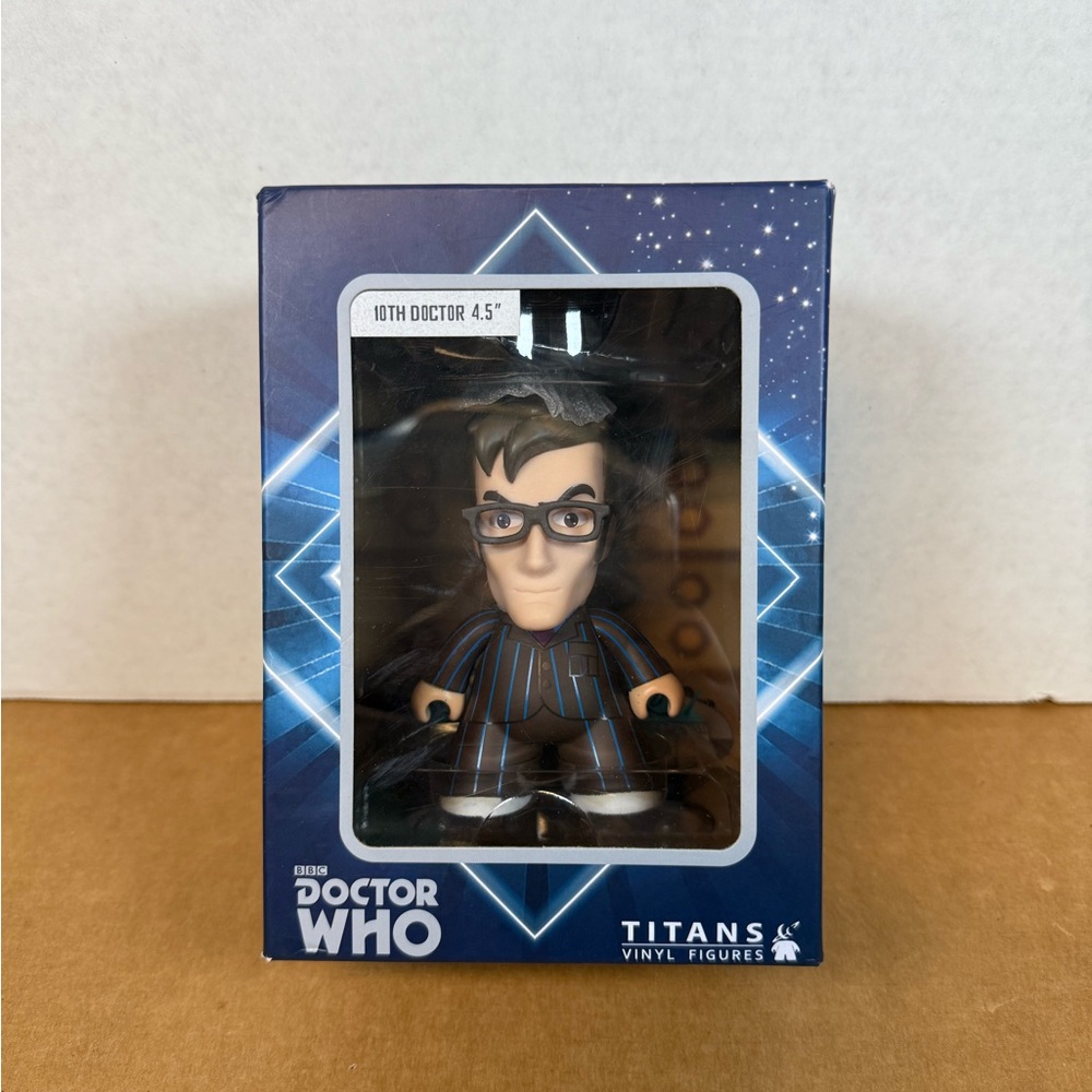 Titan Doctor Who Vinyl Figure - Blue and Black